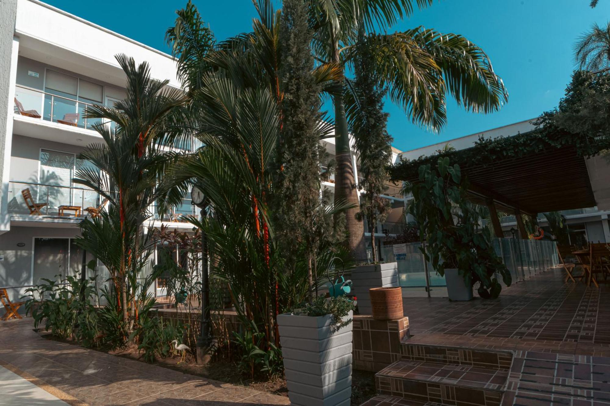 Hotel El Aeropuerto San Jose del Guaviare Bagian luar foto