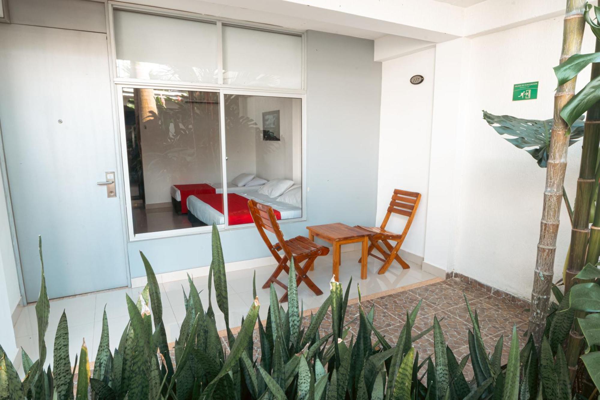 Hotel El Aeropuerto San Jose del Guaviare Bagian luar foto